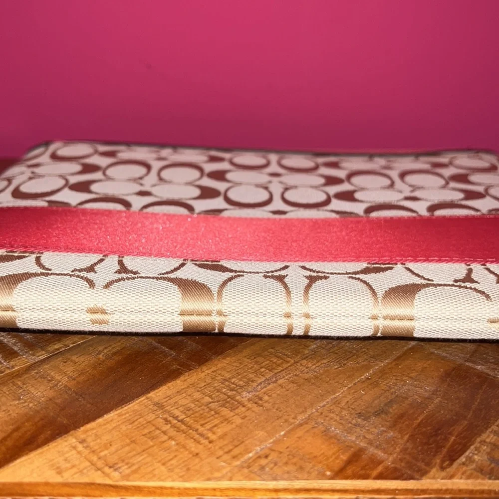COACH SIGNATURE PAD/TABLET CASE